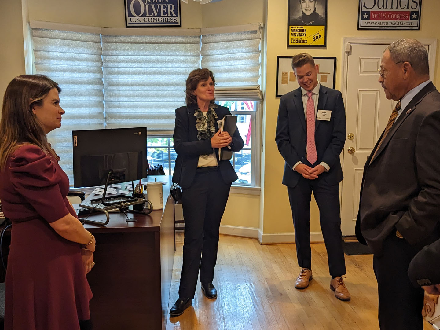 Group of women and men in an office. As part of our ongoing forest products advocacy efforts, we spent a day in Washington, D.C. Learn about this event.