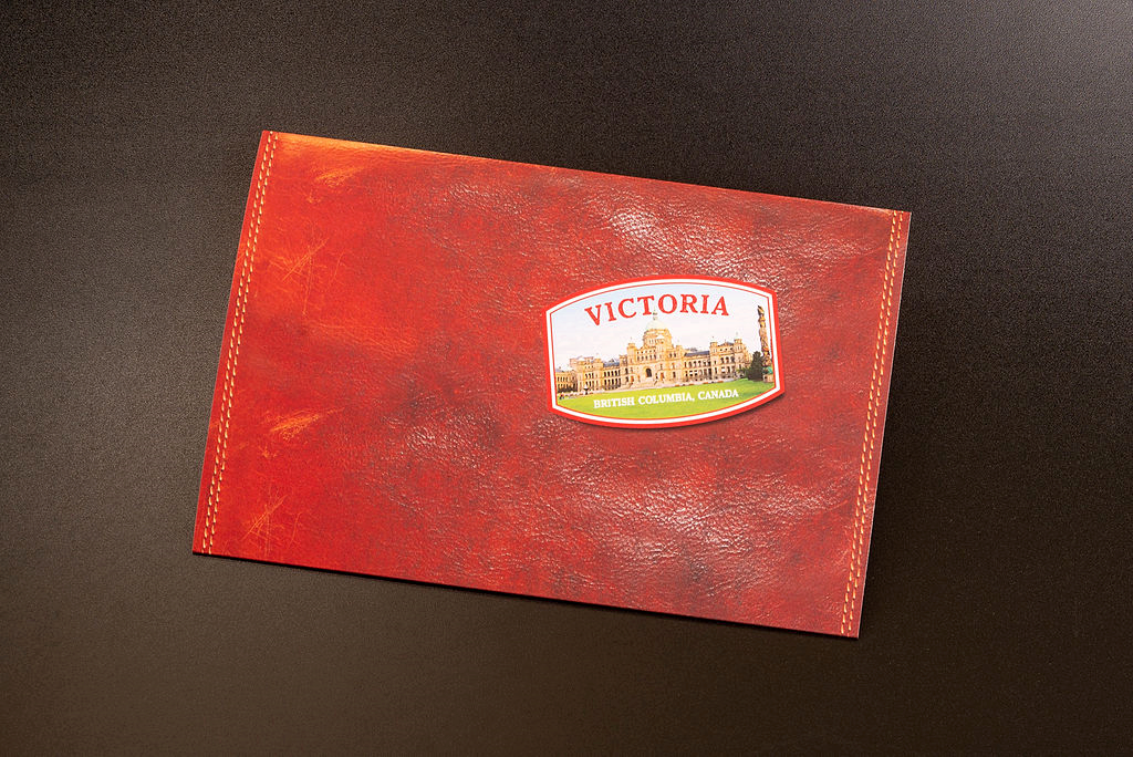 mailpiece that resembles a wallet
