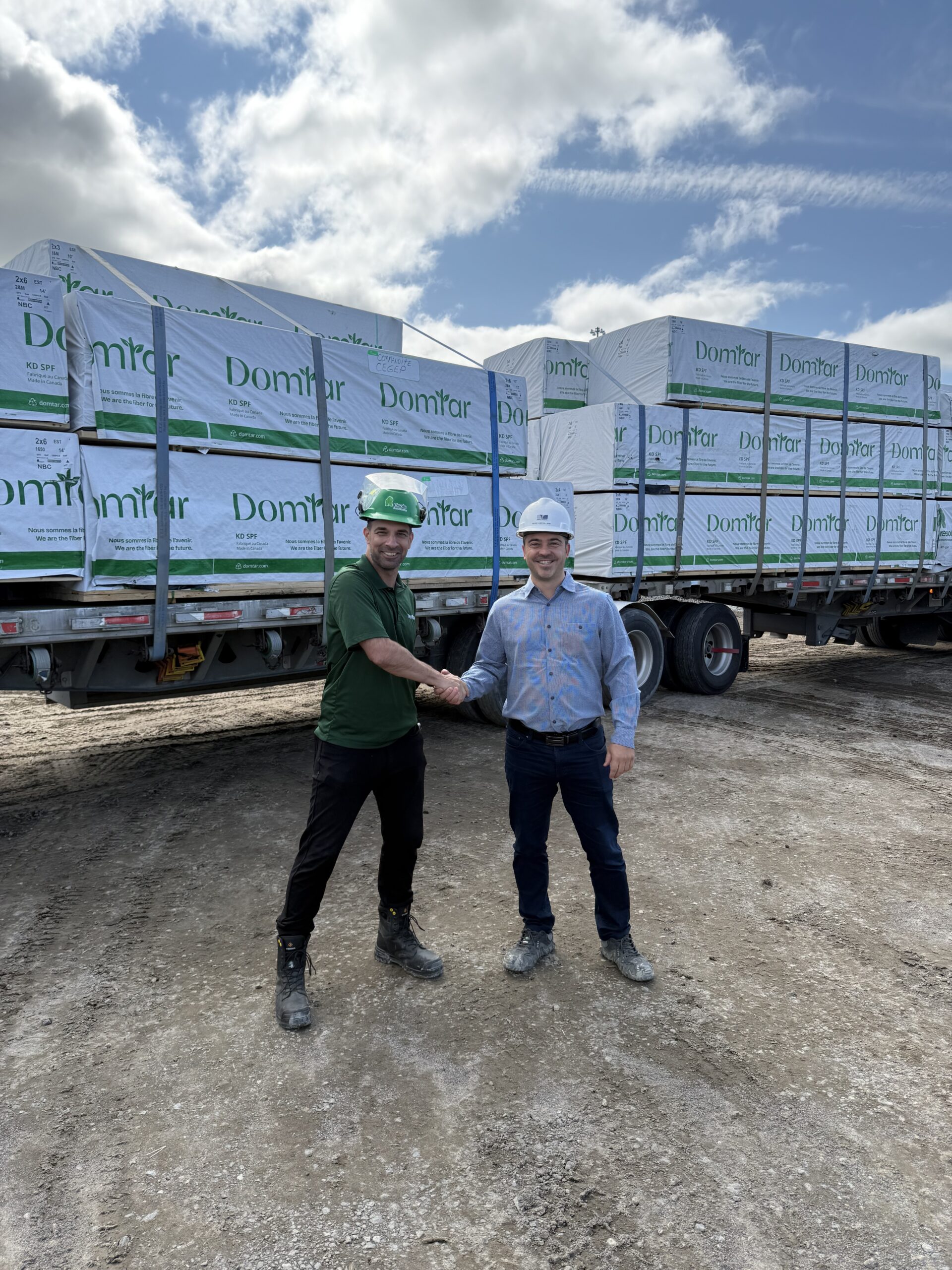 Domtar donated lumbar for the construction of the TERRE Center.
