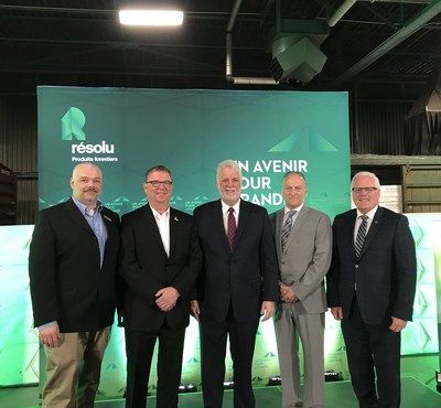 (from left to right): Jean Ménard, General Manager at Saint-Félicien pulp mill, Yves Laflamme, President and Chief Executive Officer at Resolute, Philippe Couillard, The Premier of Quebec, Luc Gibbons, Mayor of Saint-Félicien, and Serge Simard, member for Dubuc and Parliamentary assistant to the Premier for the Saguenay?Lac-Saint-Jean region (CNW Group/Resolute Forest Products Inc.)